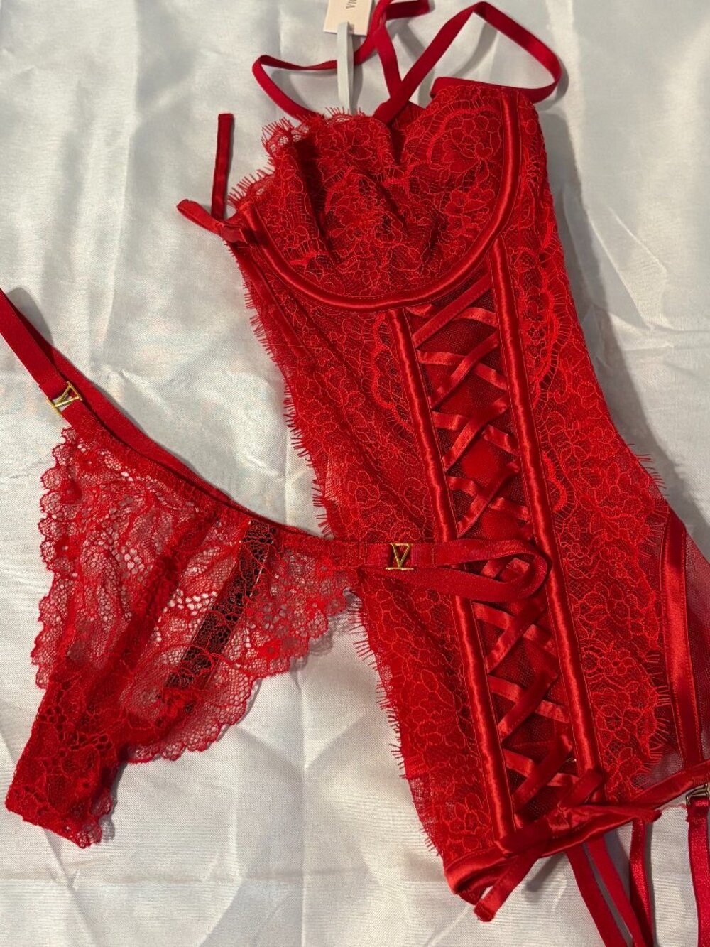 Victorias Secret NWT Wicked Unlined Lace Up Corset Red & Matching G String
